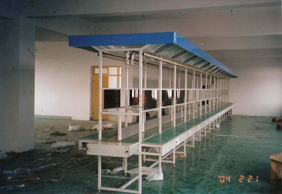 <b>文具用品装配线</b>