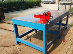 钳工工作台规格