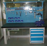 工具工作台图片